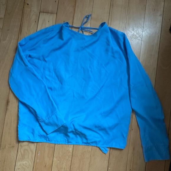 Sexy open back long sleeve top by Lecapsole - Picture 1 of 5